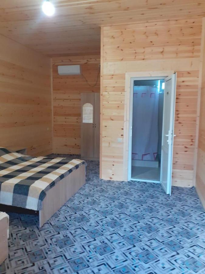 Sea breeze Hotel Цандрипш Екстериор снимка