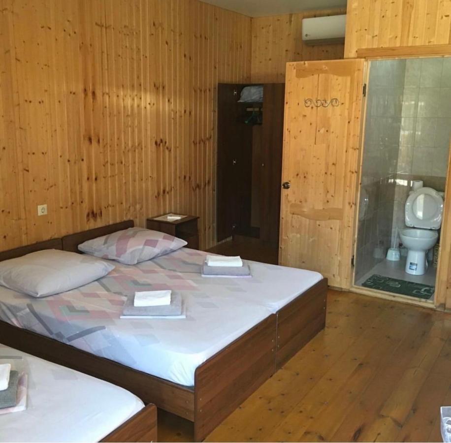 Sea breeze Hotel Цандрипш Екстериор снимка